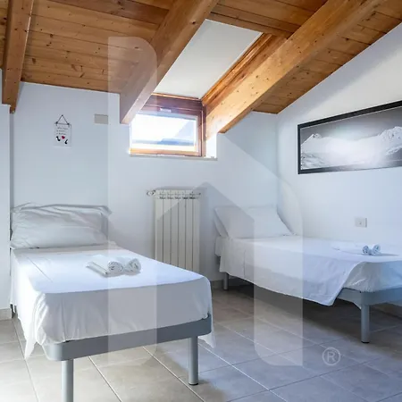 Homiday - Palazzo Passerini Apartment Pineto