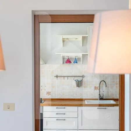 Homiday - Palazzo Passerini Apartment Pineto