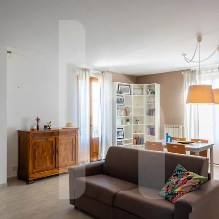 Homiday - Palazzo Passerini Apartment Pineto