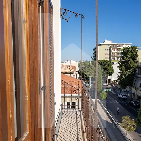 Homiday - Palazzo Passerini Apartment Pineto