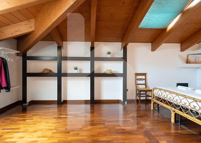 Homiday - Palazzo Passerini Appartamento Pineto